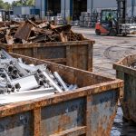 Chatarra metálica preparada para una recogida industrial en Bizkaia