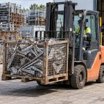 Chatarra metálica clasificada en una instalación industrial de Bizkaia